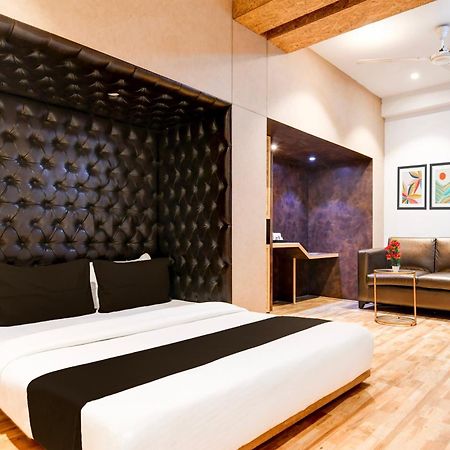 Super Collection O Vip Road Formerly Hotel Heritage Calcutta Eksteriør billede